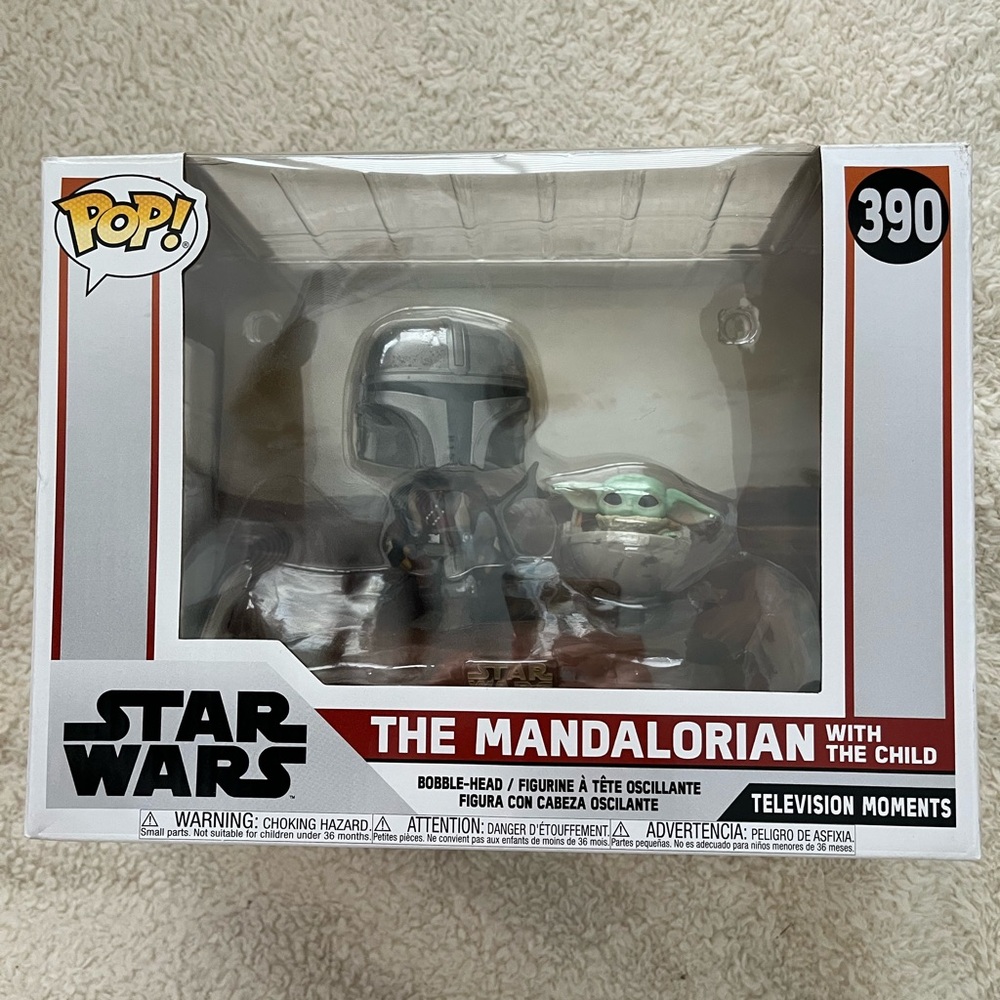 Pop! Star Wars Mandalorian and Child Figure